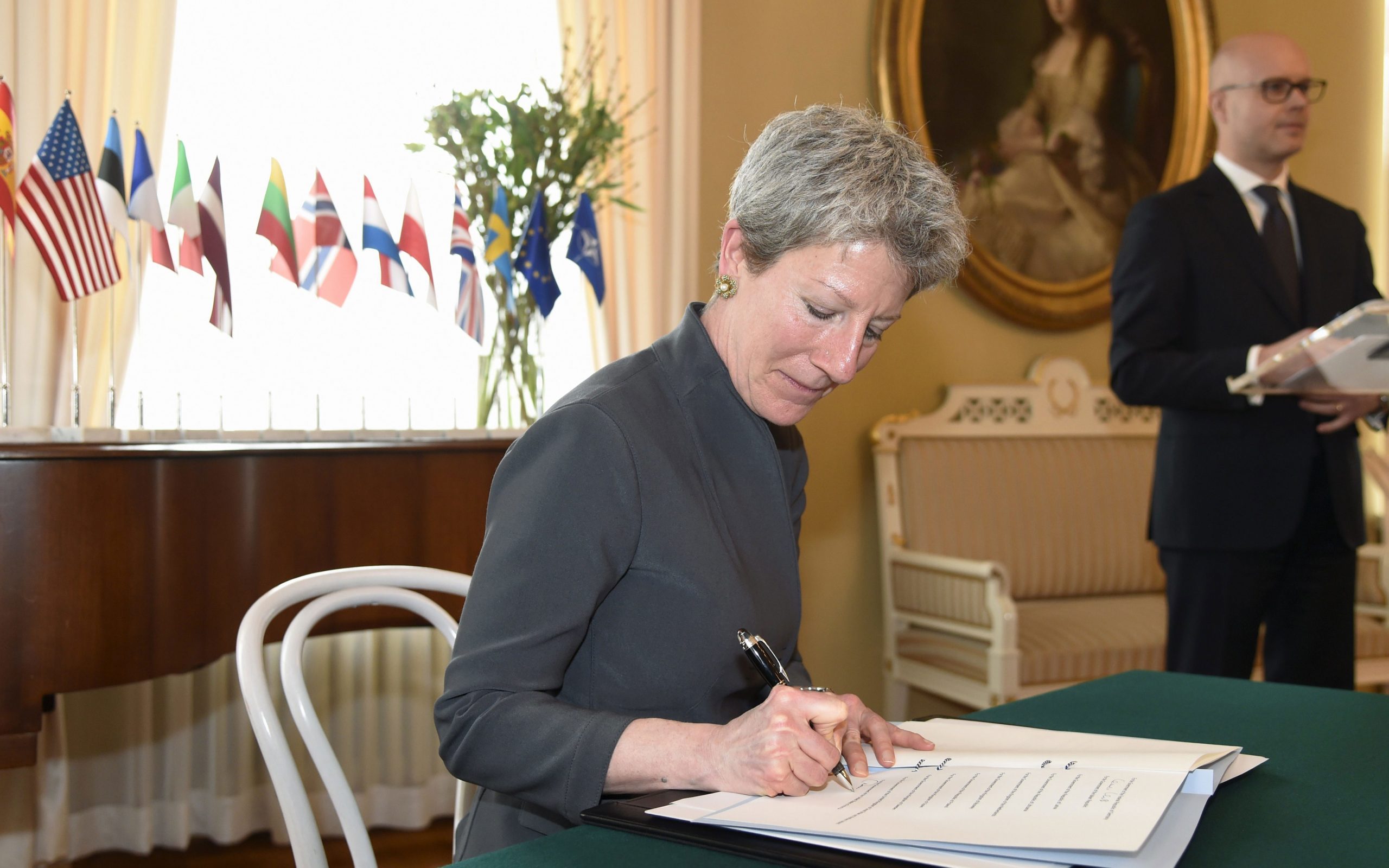 σύσταση-κέντρου-αντιμετώπισης-υβρι-2184893