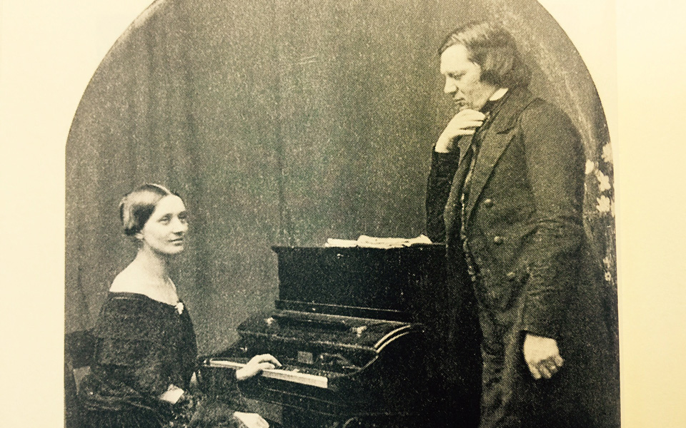 η-υπέροχη-τρέλα-του-ρόμπερτ-σούμαν-2184260