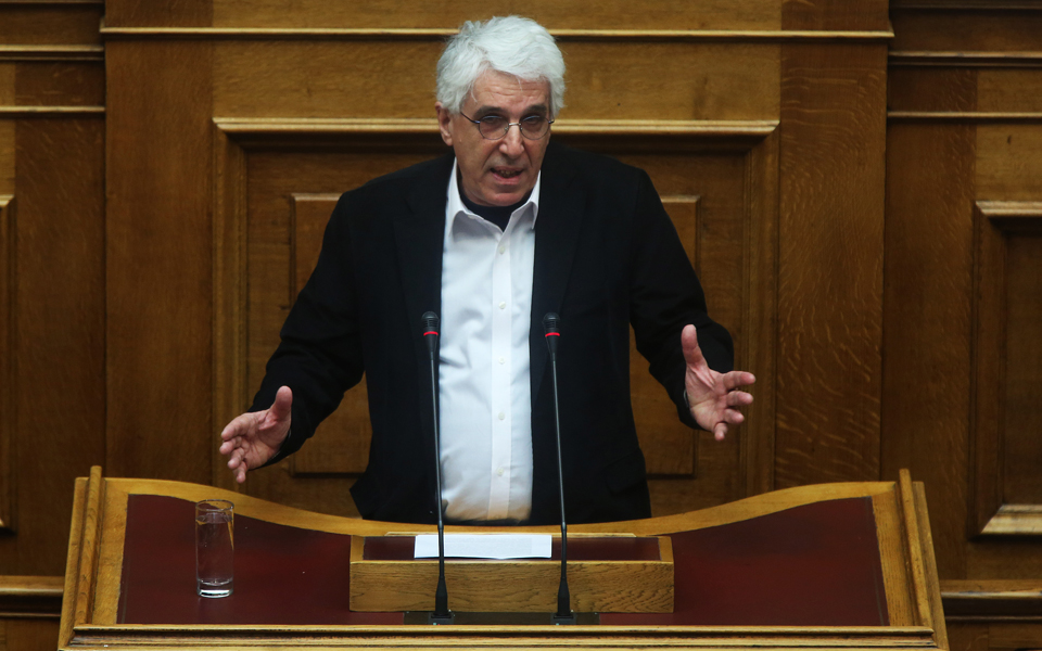 παρασκευόπουλος-ακρατος-λαϊκισμός-2183577