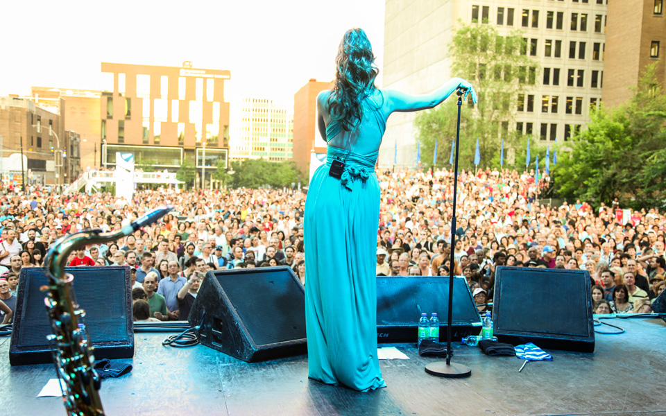 ρένα-μόρφη-αν-κάποιος-ακούει-αλλά-δεν-2184060