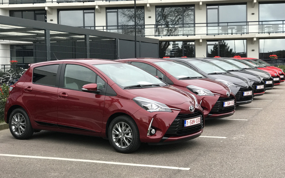 αποστολή-στην-ολλανδία-νέο-toyota-yaris-2184073