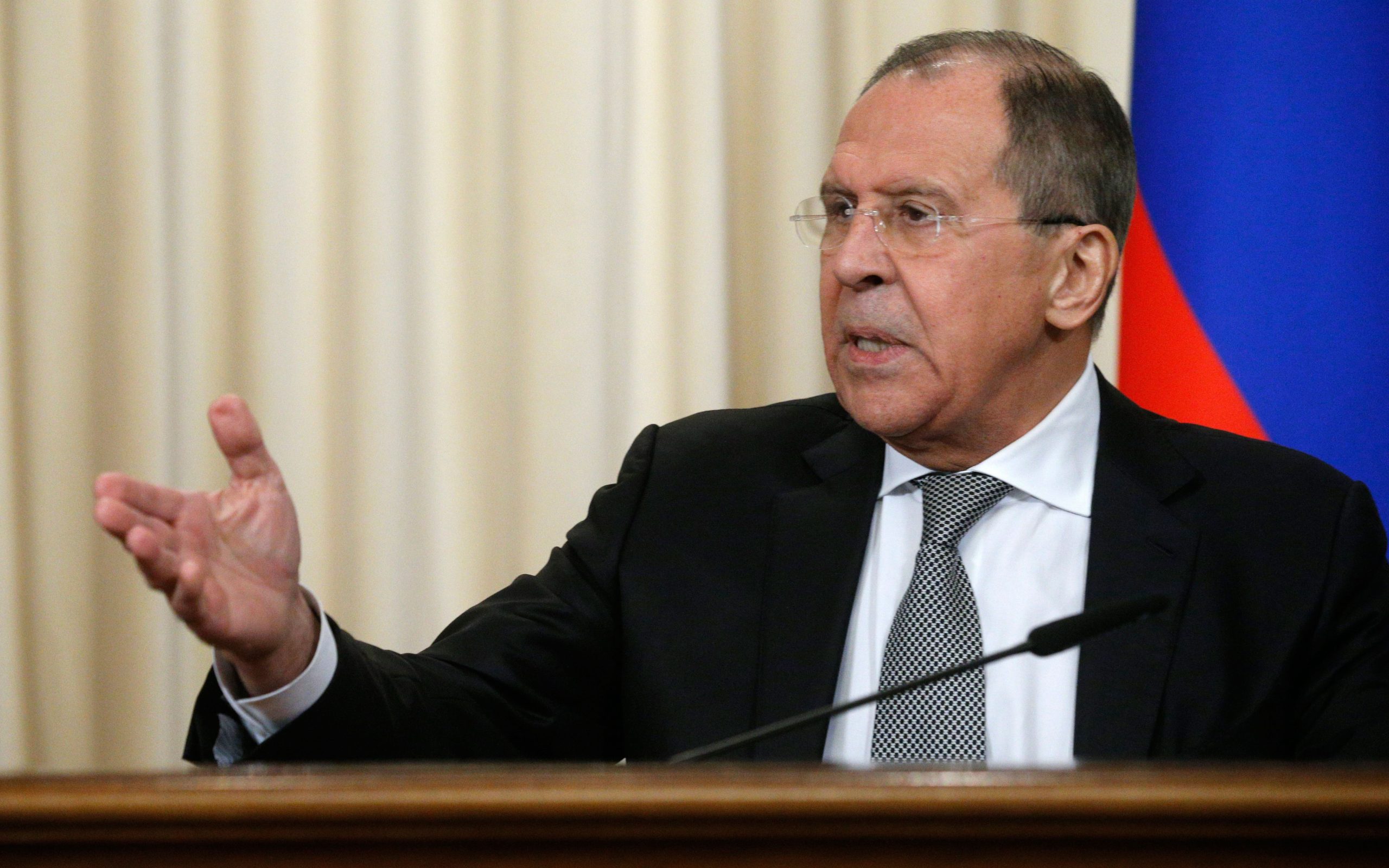 λαβρόφ-ο-τίλερσον-δεν-απείλησε-τη-μόσχ-2185123