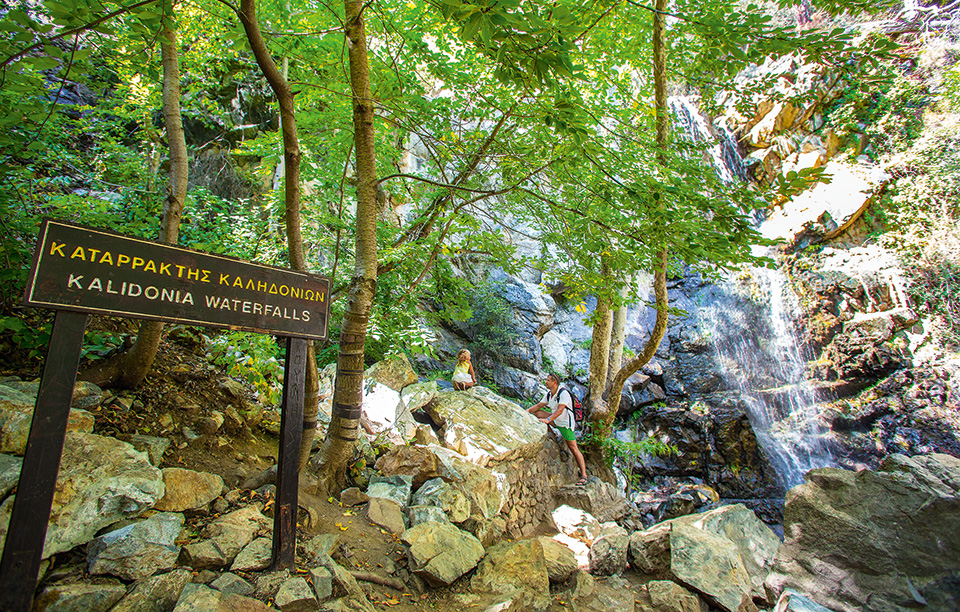 όρος-τρόοδος-εκεί-που-φυτρώνουν-οι-λατ-2184336