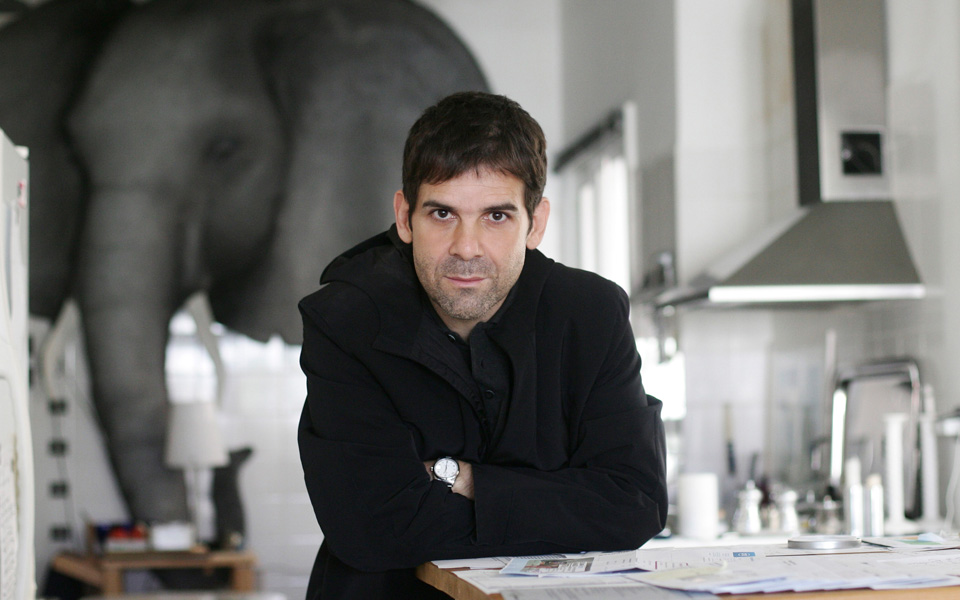 ενα-24ωρο-με-τον-σκηνοθέτη-μενέλαο-καραμ-2184057