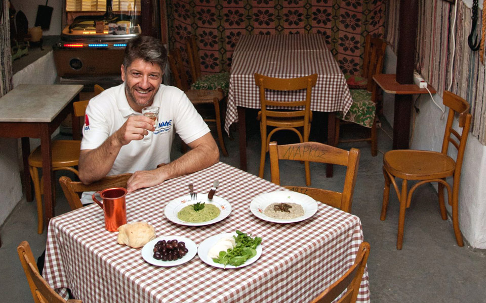 λιλής-στην-άνω-σύρο-2186767