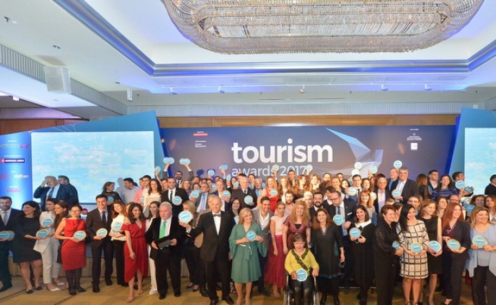 βραβείο-στα-tourism-awards-για-το-skipper-ondeck-2183757