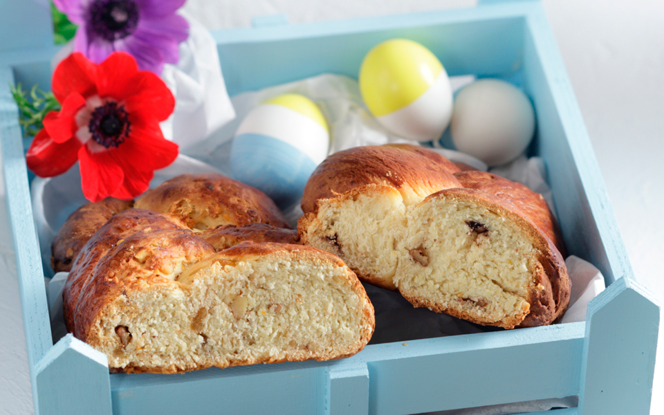 τσουρέκια-γεμιστά-2184668