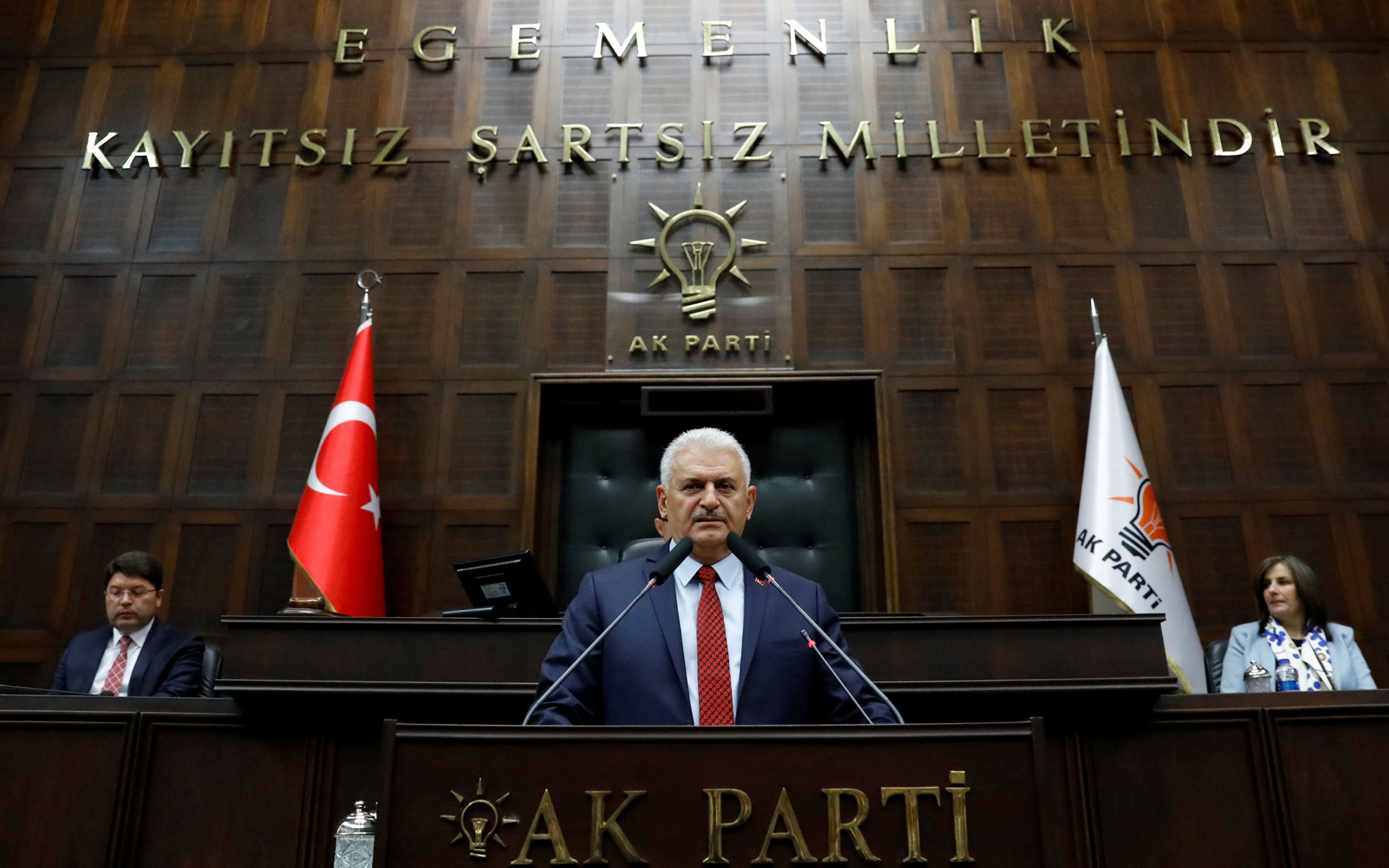 ο-ερντογάν-επιστρέφει-στο-akp-2185689