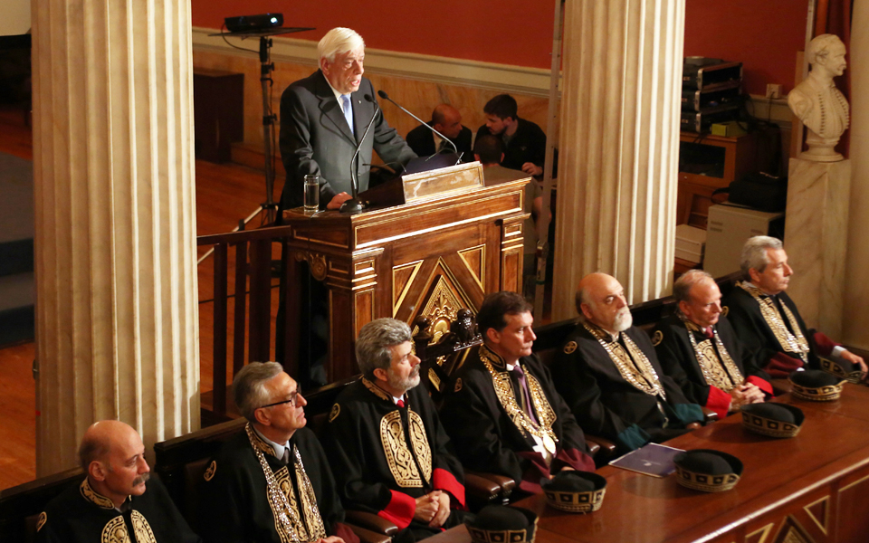 παυλόπουλος-ναι-στα-μη-κρατικά-αει-υπό-2188163