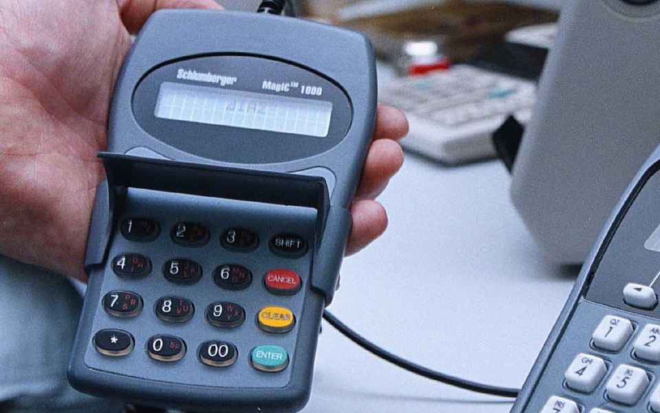 οι-ηλεκτρονικές-πληρωμές-ενίσχυσαν-τ-2188765