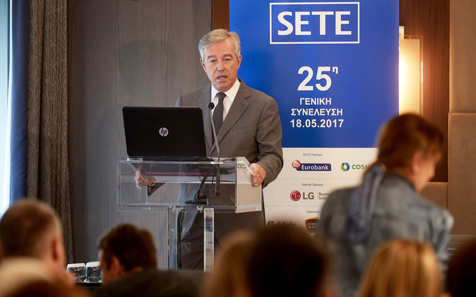 στον-αέρα-τουριστικές-επενδύσεις-λόγ-2190680