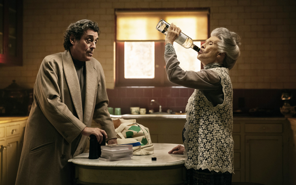 νέοι-θεοί-που-λατρεύονται-στον-βωμό-τη-2191691