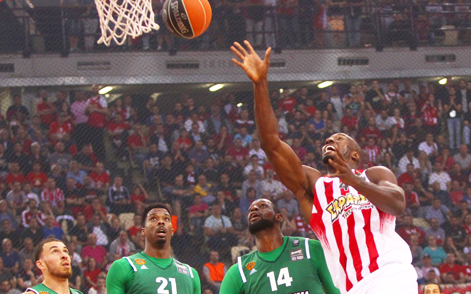 οι-λεπτομέρειες-ήταν-κόκκινες-στον-2192491