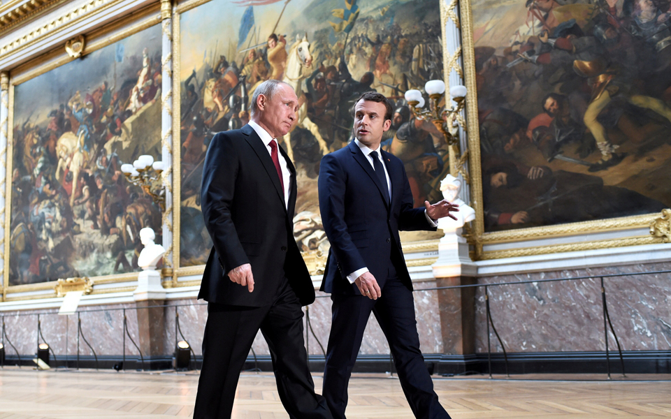 μακρόν-πούτιν-τα-βρήκαν-μόνο-σε-συρι-2192471