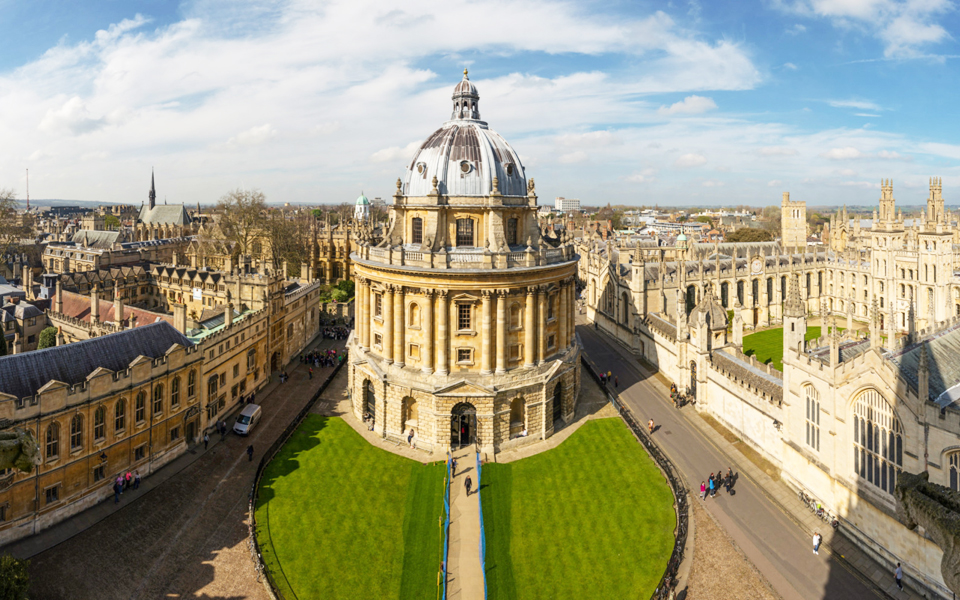 υψηλές-επαφές-στην-οξφόρδη-2192785