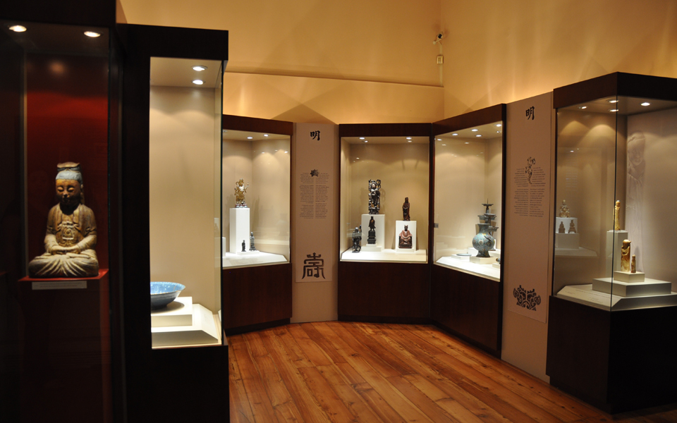 οι-σονγκ-μέσα-από-τις-πορσελάνες-ru-2189712