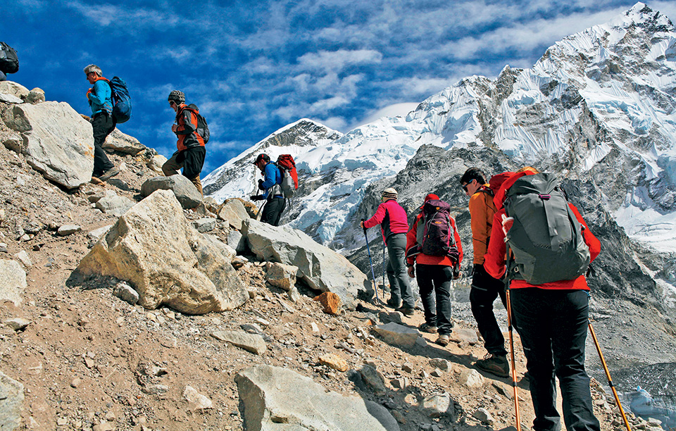 μποτιλιάρισμα-στο-έβερεστ-2189733