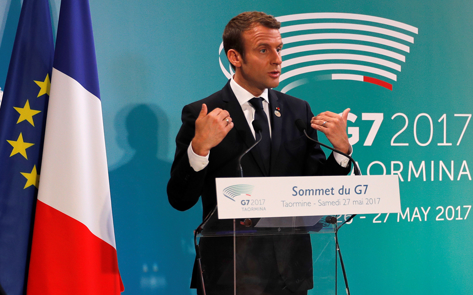 γαλλία-ο-μακρόν-υποδέχεται-τον-πούτιν-2192302