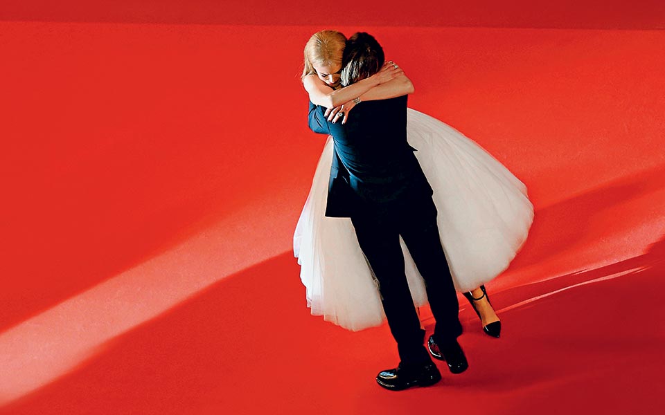 η-νικόλ-οι-κάννες-και-το-ιερό-ελάφι-2191912