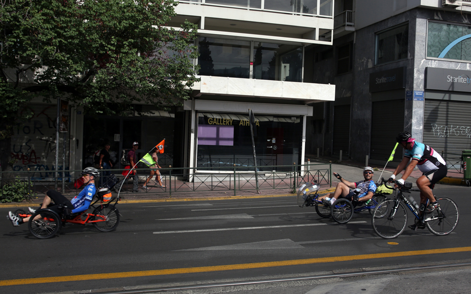 πεντάλ-και-κουπί-στο-κέντρο-της-αθήνα-2189057