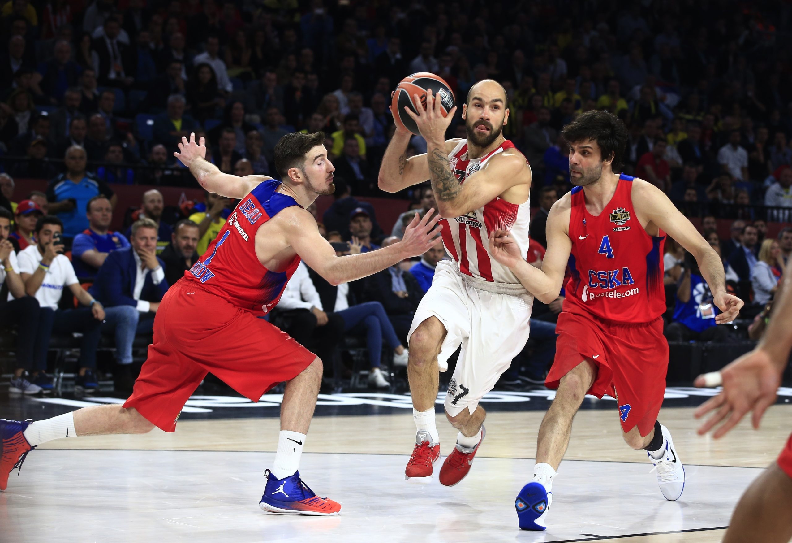 το-πεπρωμένο-του-ολυμπιακού-φυγείν-αδ-2190873