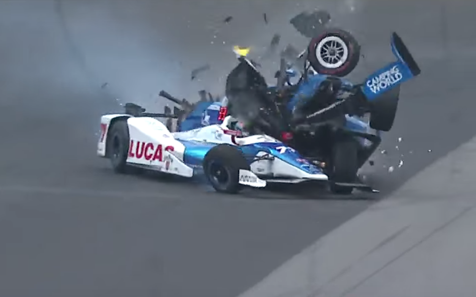 τρομακτικό-ατύχημα-στο-indy-500-2192649