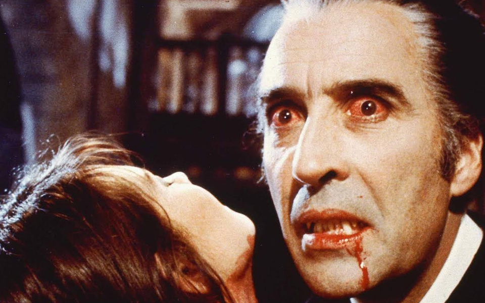 τρόμος-αίμα-και-βρικόλακες-κάτω-από-το-2189466