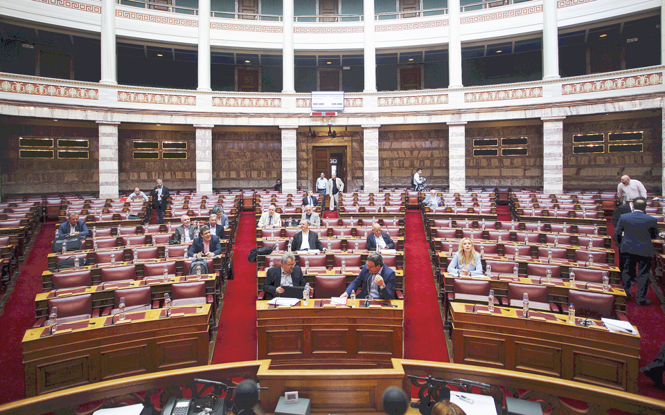 ομαδικά-πυρά-από-πασοκ-ποτάμι-και-κκε-2188642