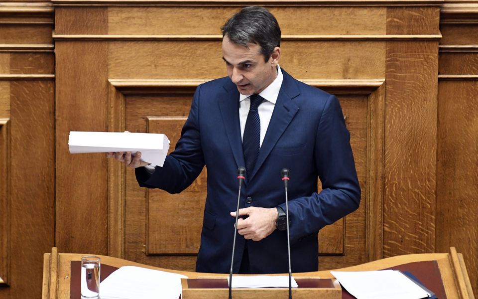 μητσοτάκης-προς-τσίπρα-παραιτηθείτ-2190628