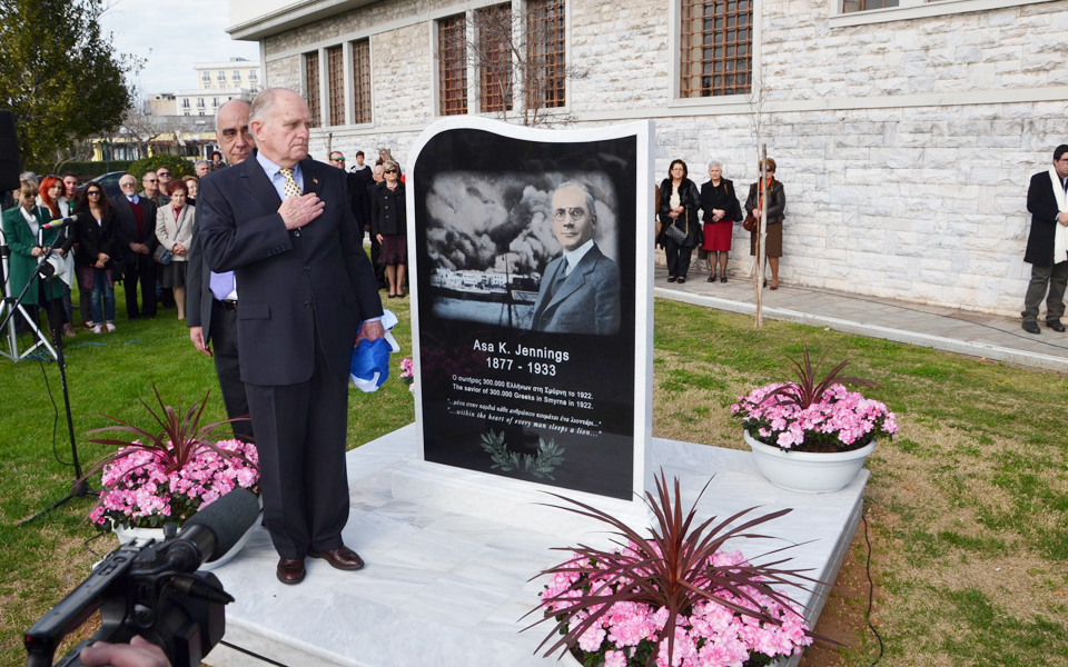 ο-πάστορας-που-διέσωσε-300-000-σμυρνιούς-2192949