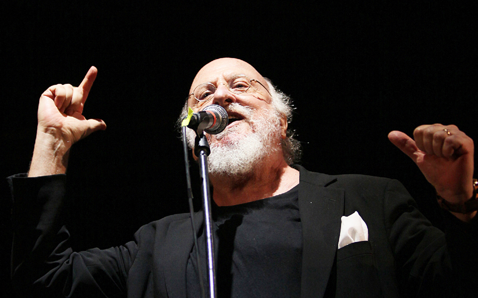 μουσικός-ianos-τρία-χρόνια-γεμάτα-μουσική-2193269