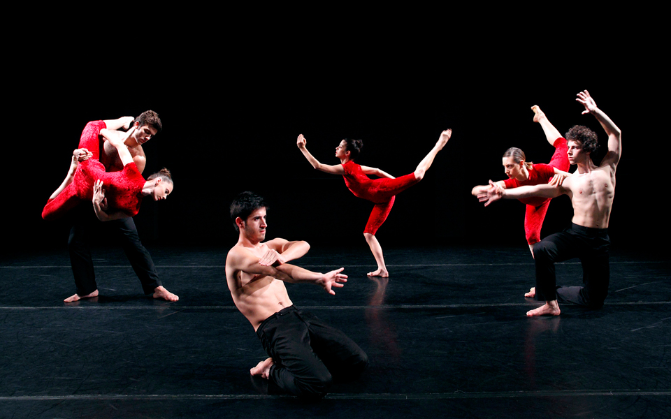 πρόσκληση-σε-χορό-από-την-κρατική-σχο-2194419