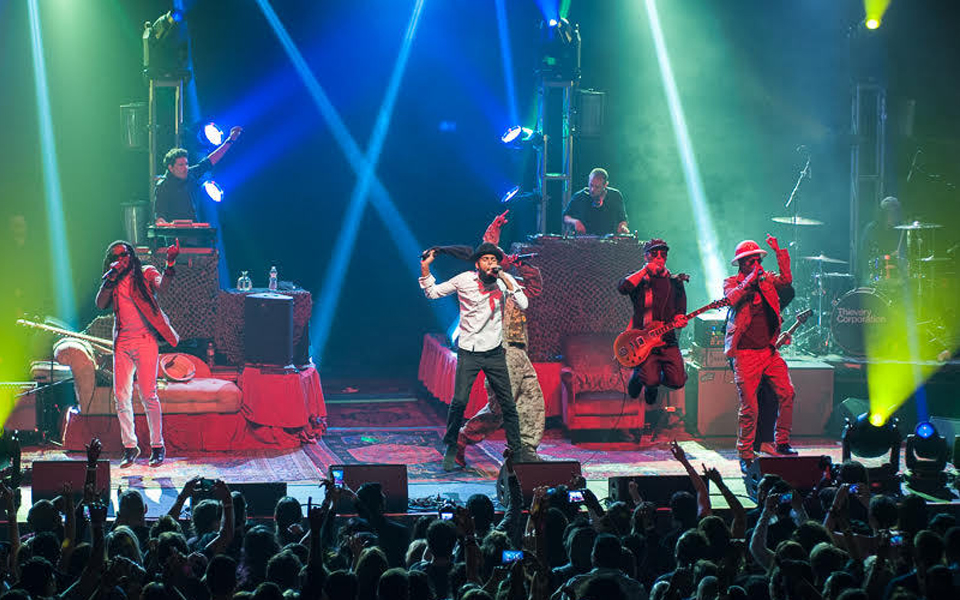 οι-ηλεκτρισμένοι-πρωτευουσιάνοι-στ-2194746