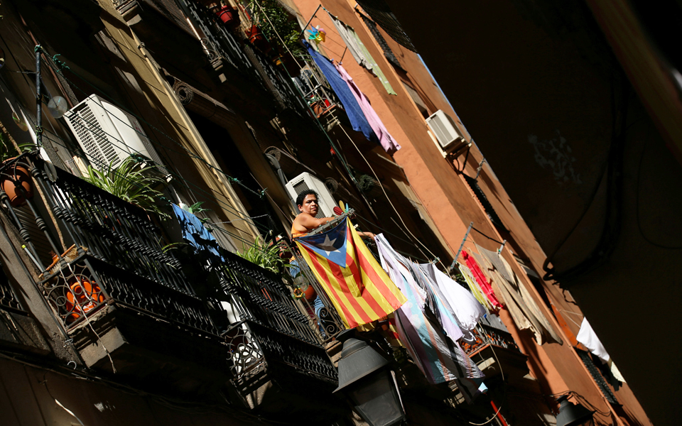 υπέρ-της-απόσχισης-μετανάστες-κάτοικ-2195636