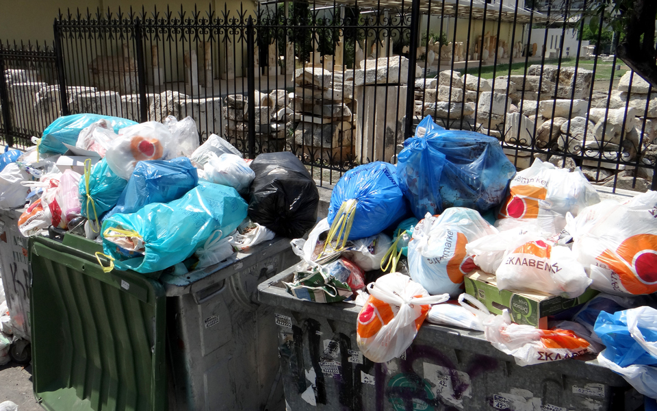 λύση-αναζητεί-η-κυβέρνηση-για-τα-σκουπ-2197092