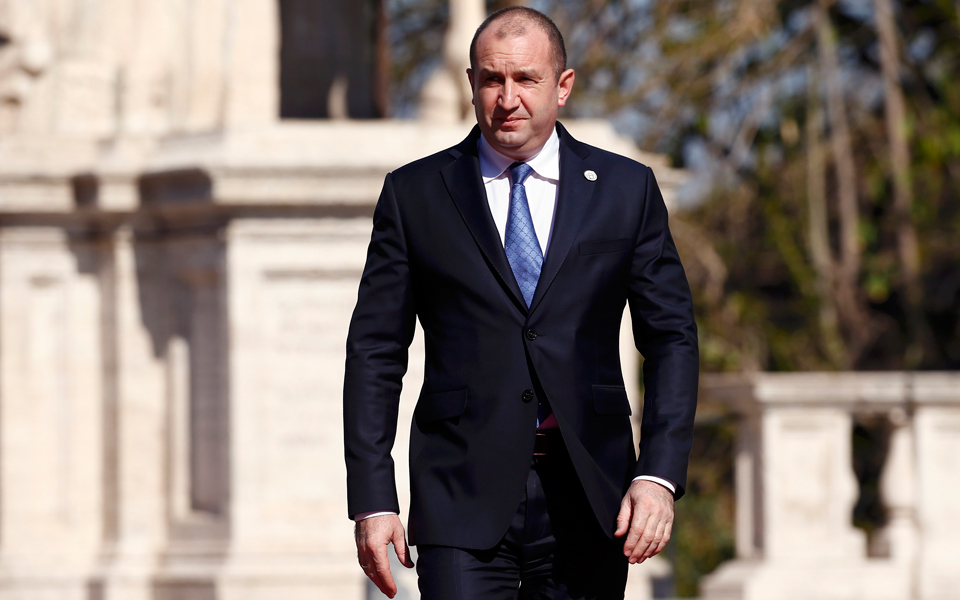 οποιος-γυρίζει-πίσω-κινδυνεύει-να-σκ-2196848