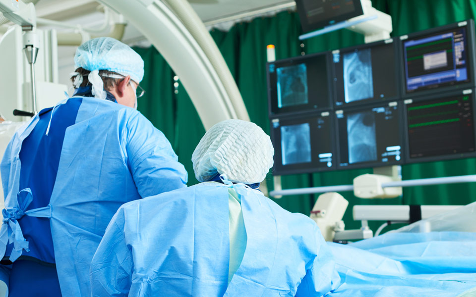 επεμβατική-ογκολογία-η-ταχύτερα-εξελ-2195861