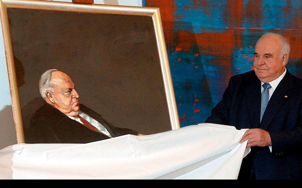 απεβίωσε-ο-πρώην-καγκελάριος-της-γερμ-2195528