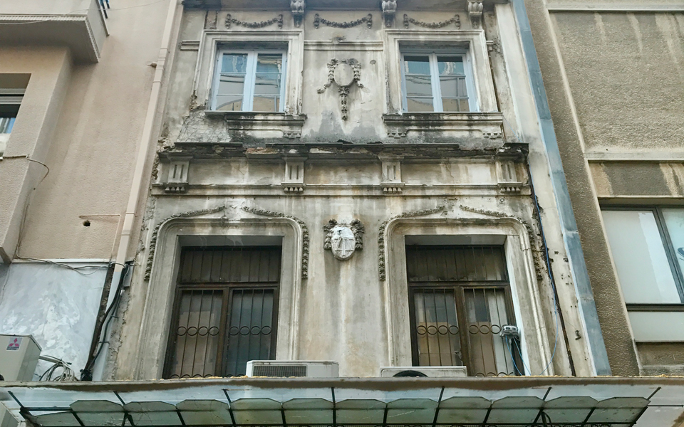 στους-αφανείς-εμπορικούς-κώδικες-της-2197643