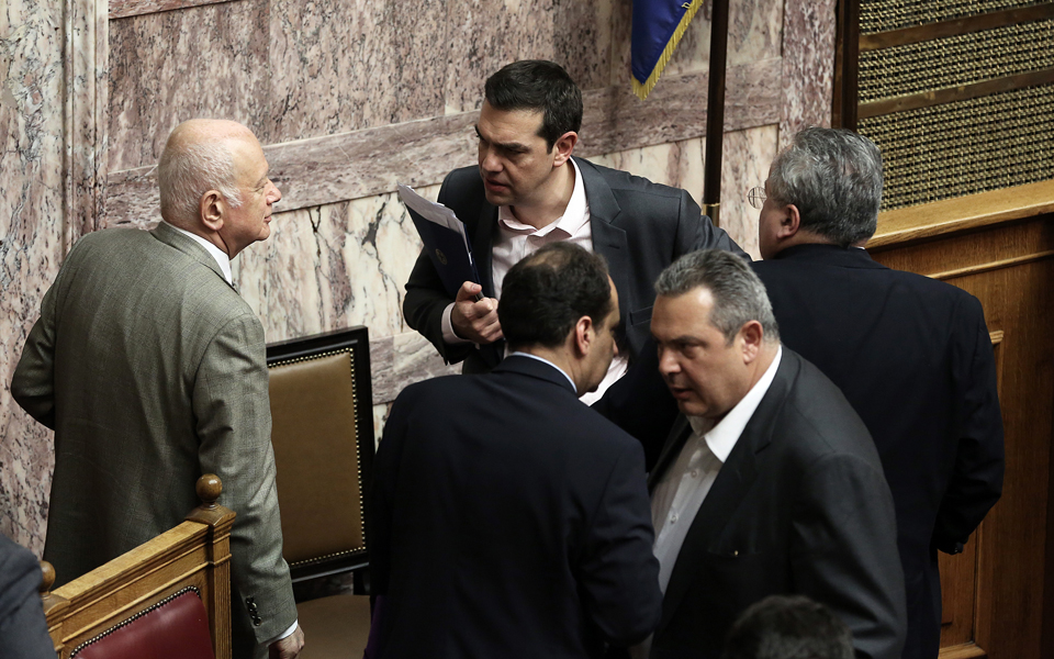 το-θέμα-καμμένου-και-ο-διπλός-στόχος-πο-2196833