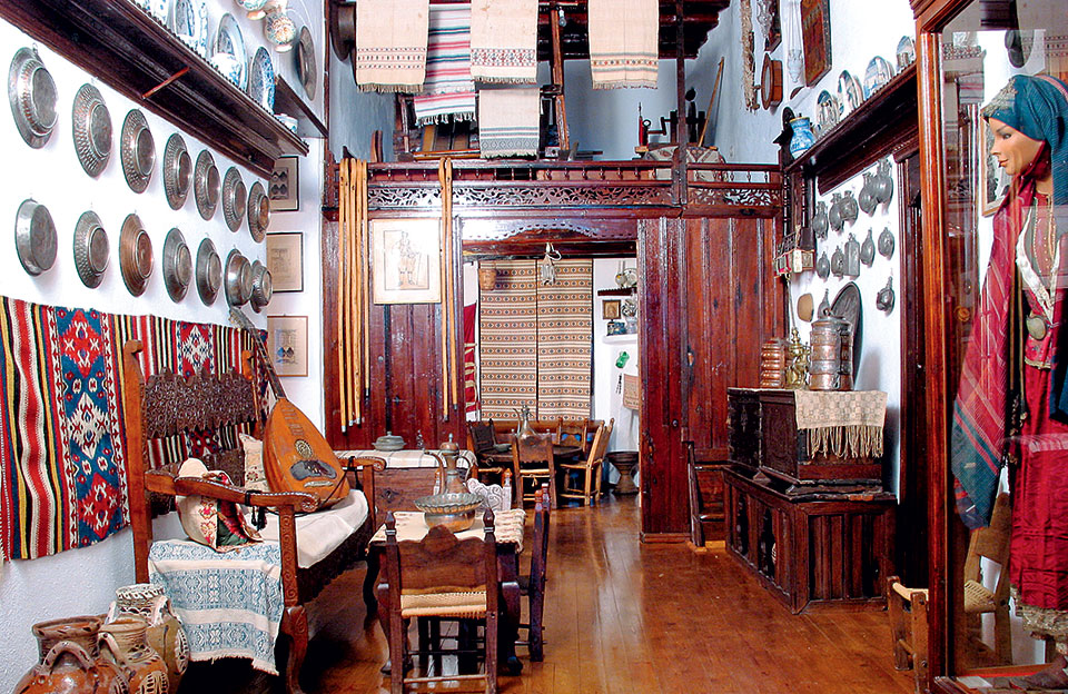 σκύρος-με-δύναμη-από-τις-σποράδες-2197047