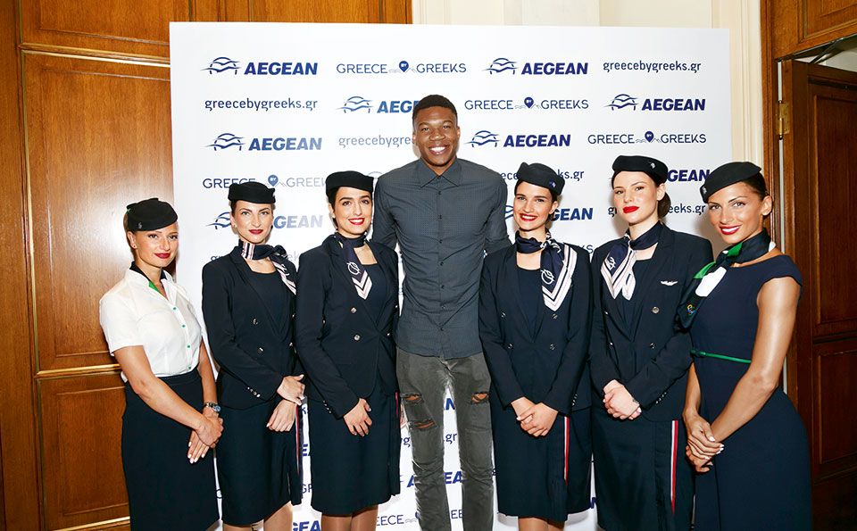 ο-αντετοκούνμπο-ενώνει-δυνάμεις-με-τη-2197681