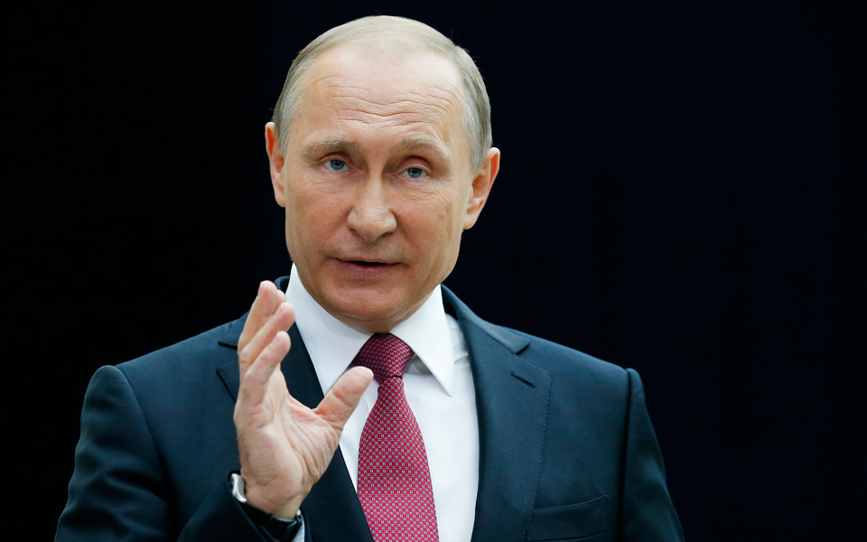 πούτιν-ο-κόμι-ενήργησε-σαν-ακτιβιστής-2195287