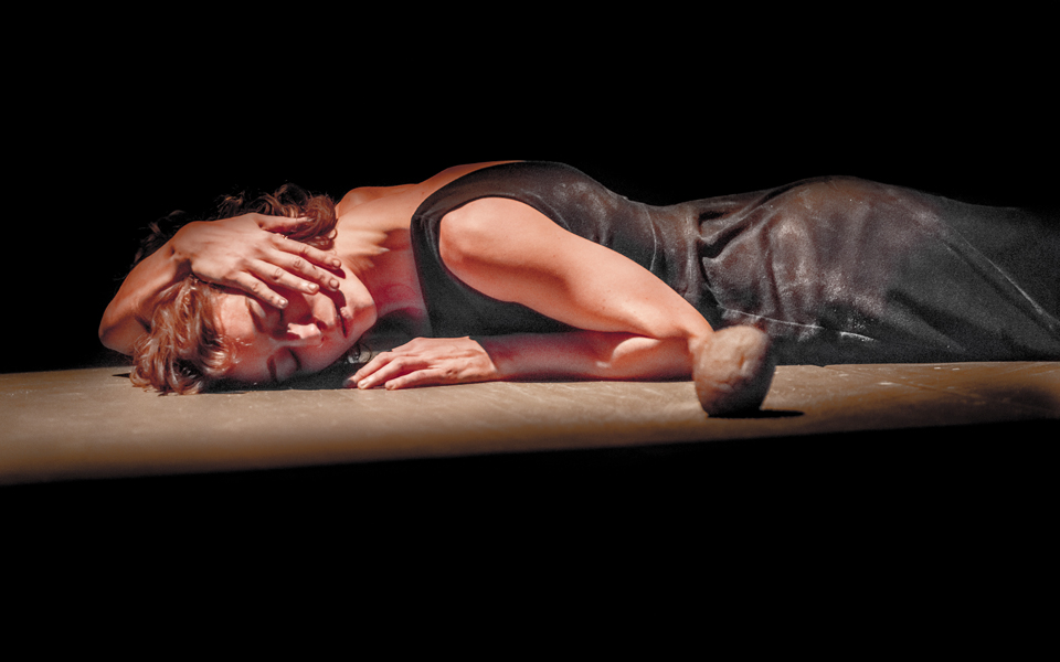 το-πρώτο-διεθνές-φεστιβάλ-στο-θέατρο-δ-2197998