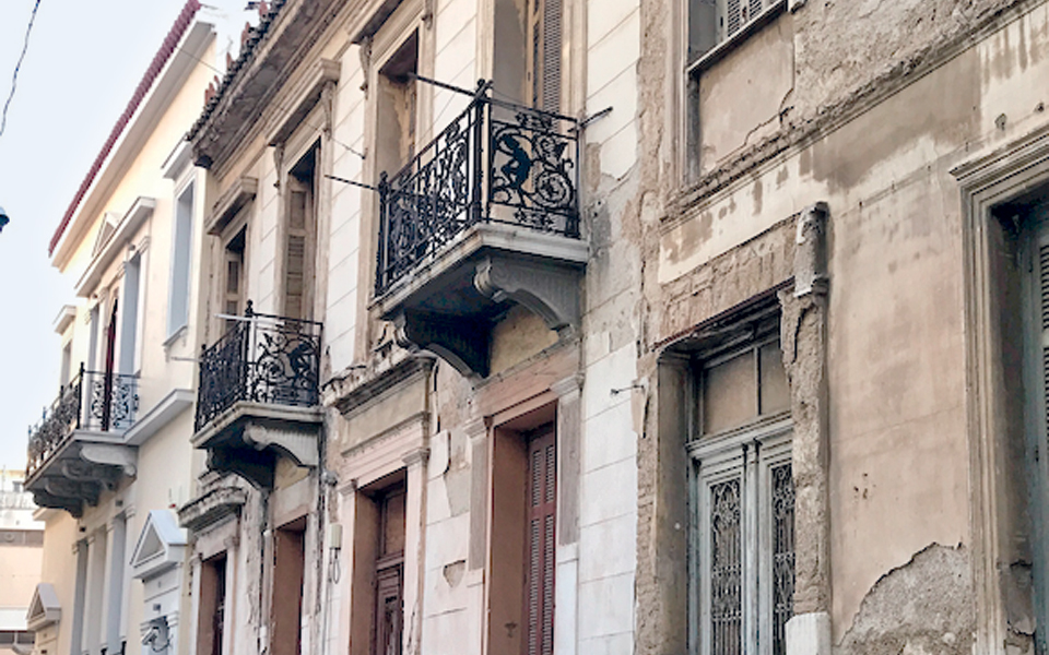 τα-νεοκλασικά-σπίτια-της-οδού-ταρέλλα-2198727