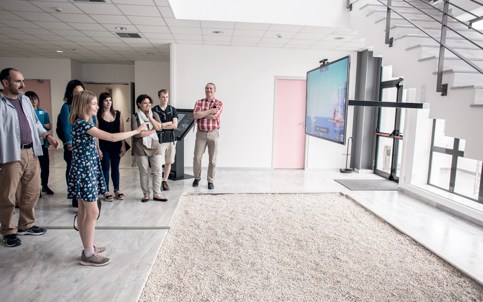 η-προίκα-των-μνημείων-στην-κοινωνία-2198975