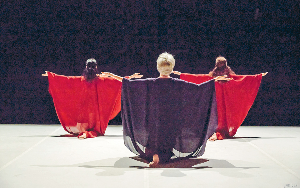 ειρηνική-επανάσταση-με-το-σώμα-2198963