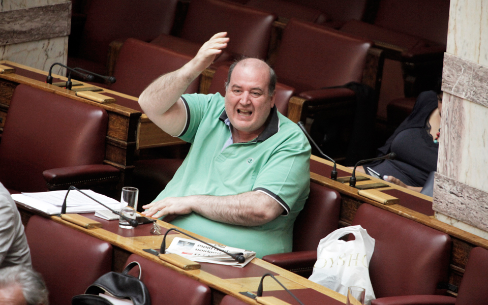 τα-προσχήματα-κατέρρευσαν-2199698