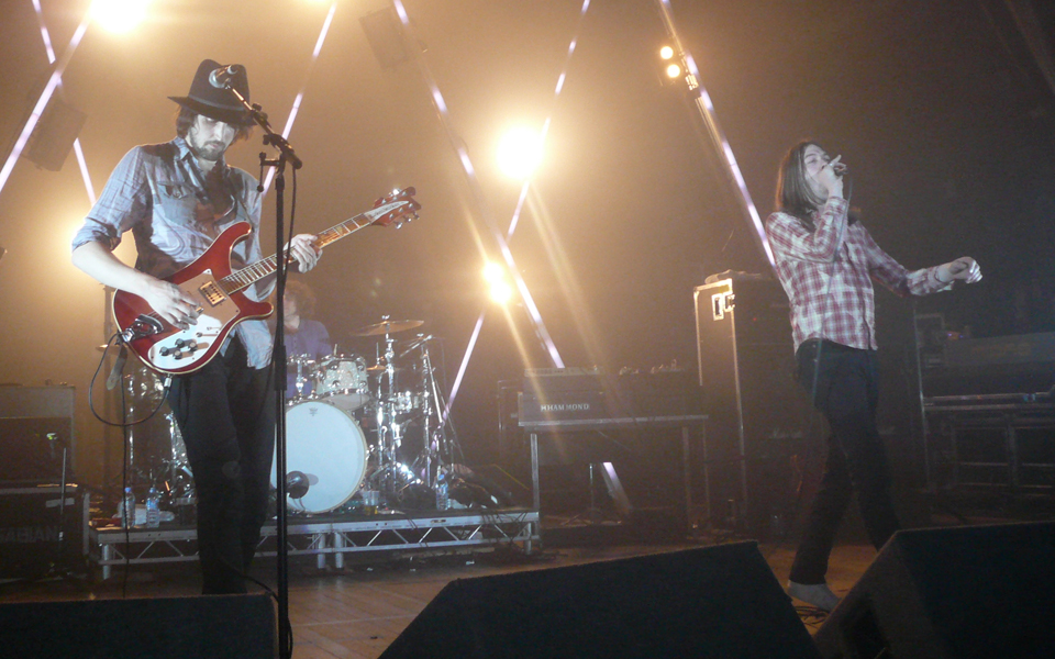 μια-ροκ-βραδιά-με-τους-kasabian-2200096