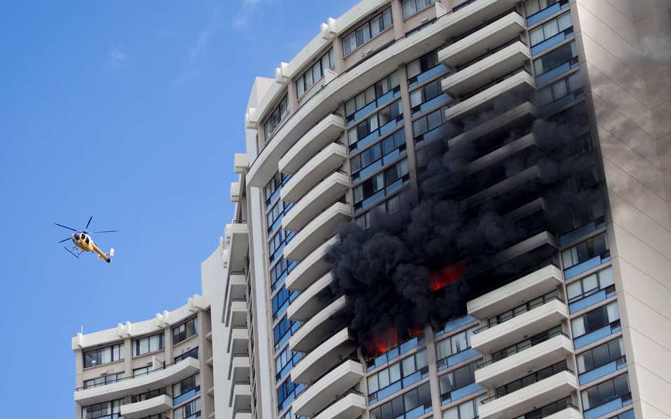 ηπα-τουλάχιστον-3-νεκροί-από-πυρκαγιά-σ-2200184